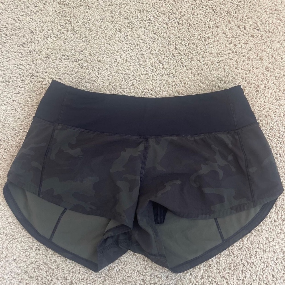 Size 2 lululemon speed up shorts